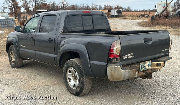 image for item NO9391 2010 Toyota Tacoma  Double Cab pickup truck