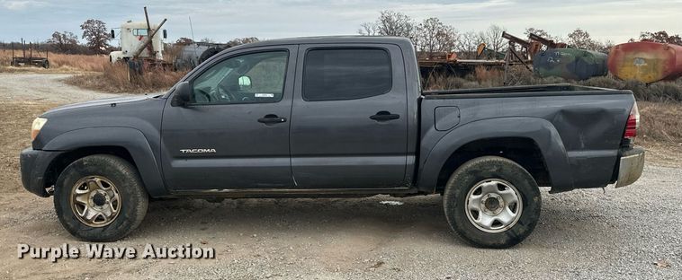 image for item NO9391 2010 Toyota Tacoma  Double Cab pickup truck