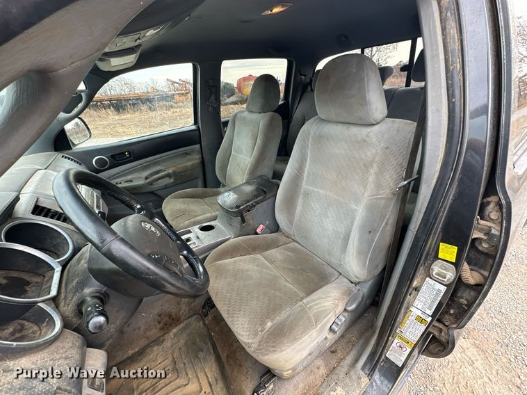 image for item NO9391 2010 Toyota Tacoma  Double Cab pickup truck