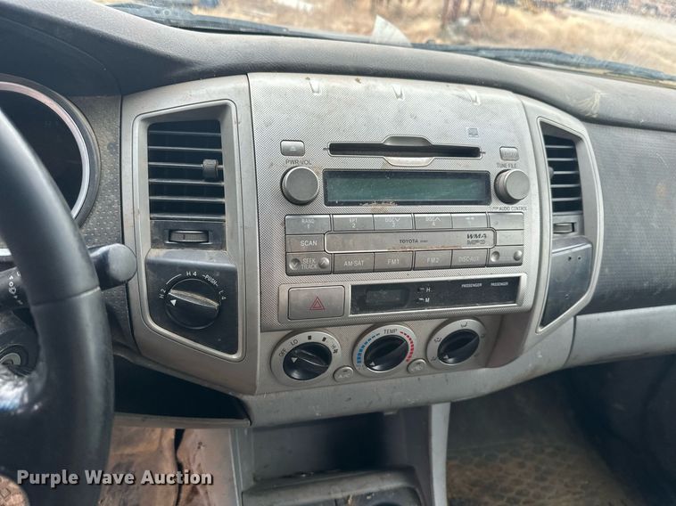 image for item NO9391 2010 Toyota Tacoma  Double Cab pickup truck