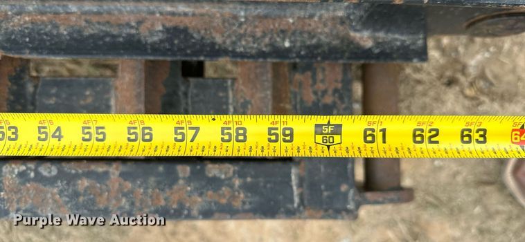 image for item NO9392 2011 Interstate 40DLA  equipment trailer