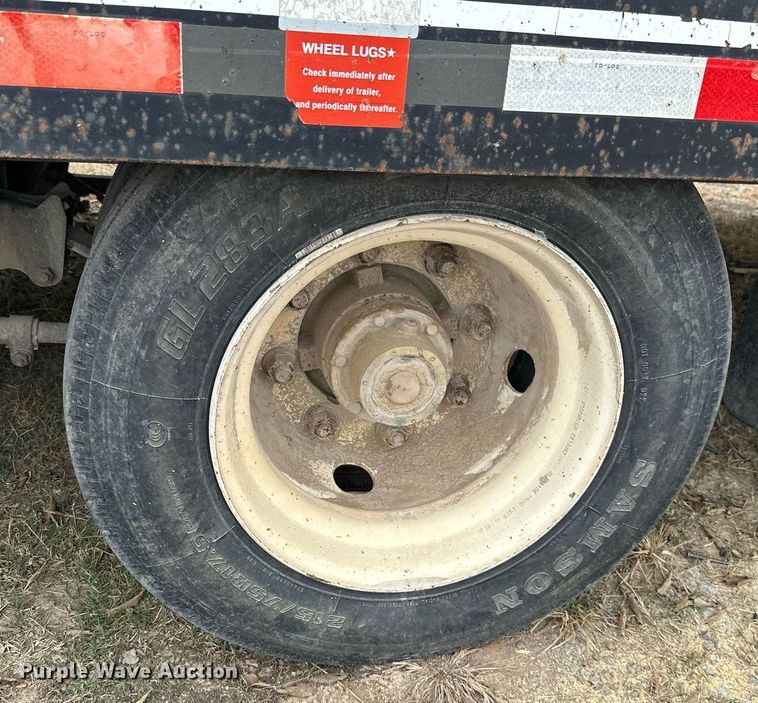 image for item NO9392 2011 Interstate 40DLA  equipment trailer