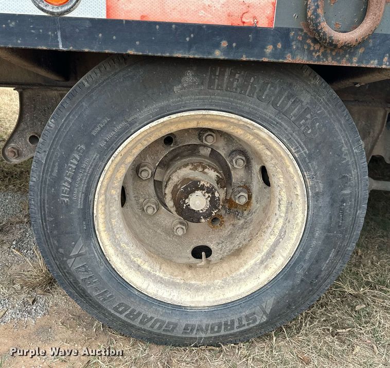 image for item NO9392 2011 Interstate 40DLA  equipment trailer