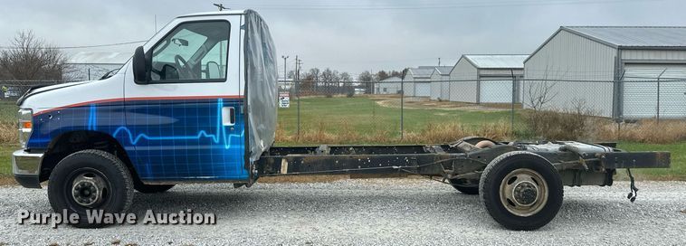 image for item NO9399 2019 Ford E450  van cab and chassis