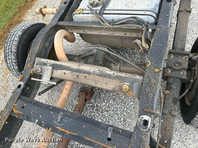 image for item NO9399 2019 Ford E450  van cab and chassis