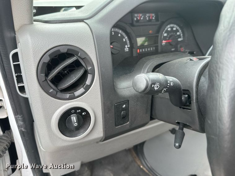 image for item NO9399 2019 Ford E450  van cab and chassis