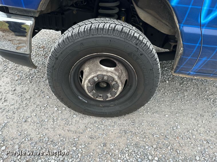 image for item NO9399 2019 Ford E450  van cab and chassis