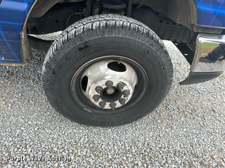 image for item NO9399 2019 Ford E450  van cab and chassis