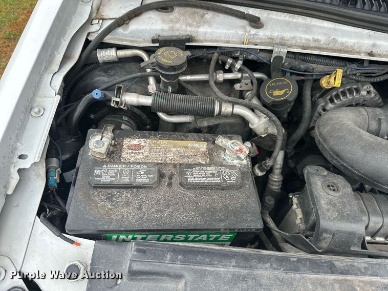 image for item NO9400 2017 Ford E450 Super Duty  van cab and chassis