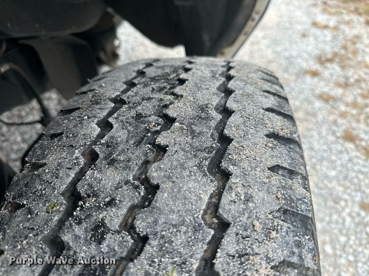 image for item NO9400 2017 Ford E450 Super Duty  van cab and chassis