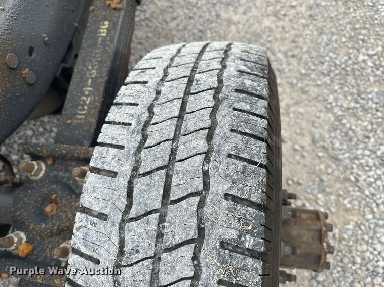 image for item NO9400 2017 Ford E450 Super Duty  van cab and chassis