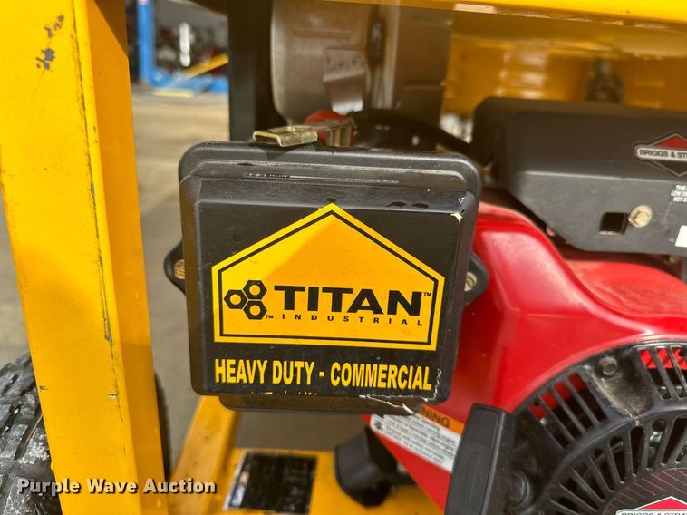 image for item NO9402 Titan Industrial 7000  generator