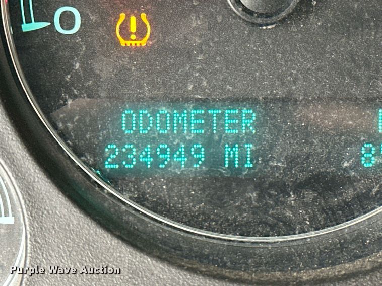 image for item NO9408 2011 Chevrolet Avalanche  pickup truck