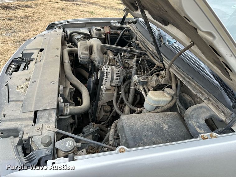 image for item NO9408 2011 Chevrolet Avalanche  pickup truck