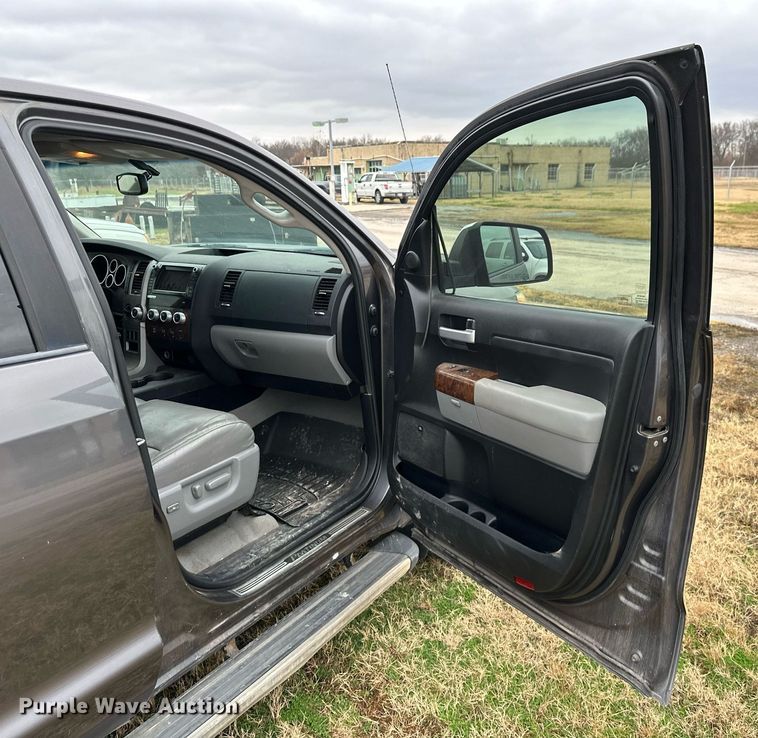 image for item NO9409 2011 Toyota Tundra Platinum  CrewMax pickup truck