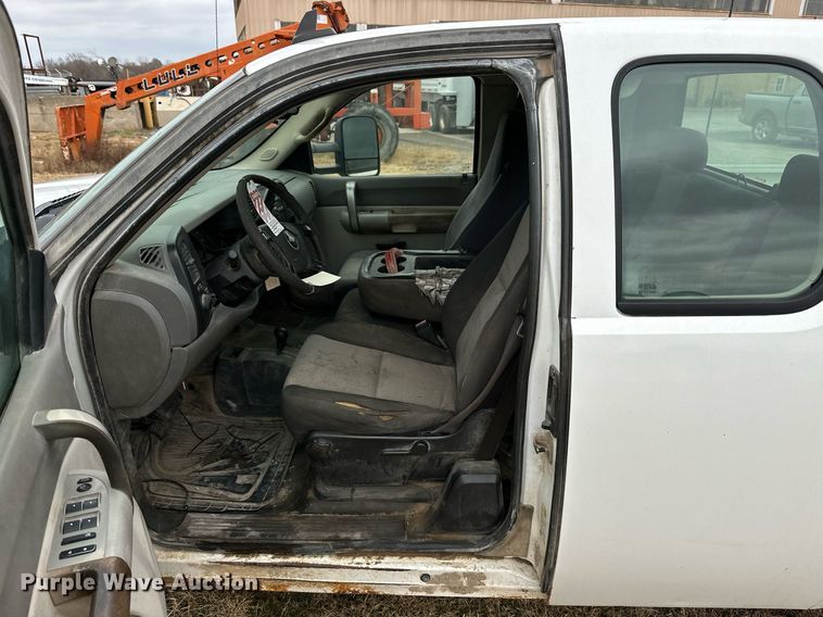 image for item NO9411 2008 Chevrolet Silverado 1500  Ext. Cab pickup truck