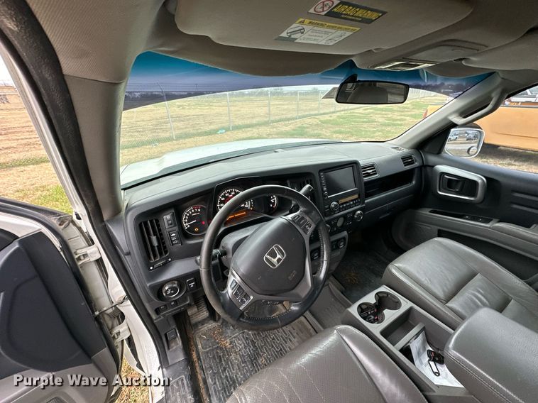 image for item NO9414 2011 Honda Ridgeline  pickup truck