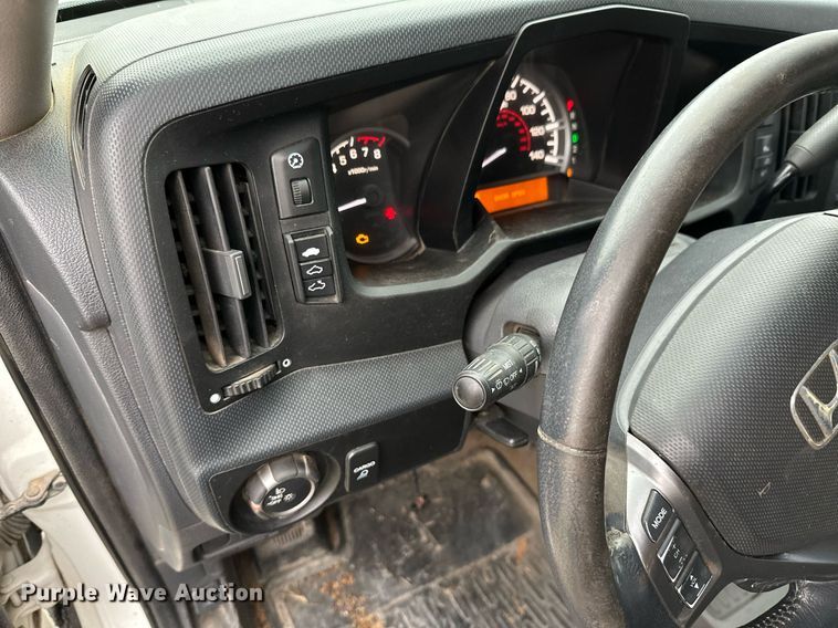 image for item NO9414 2011 Honda Ridgeline  pickup truck