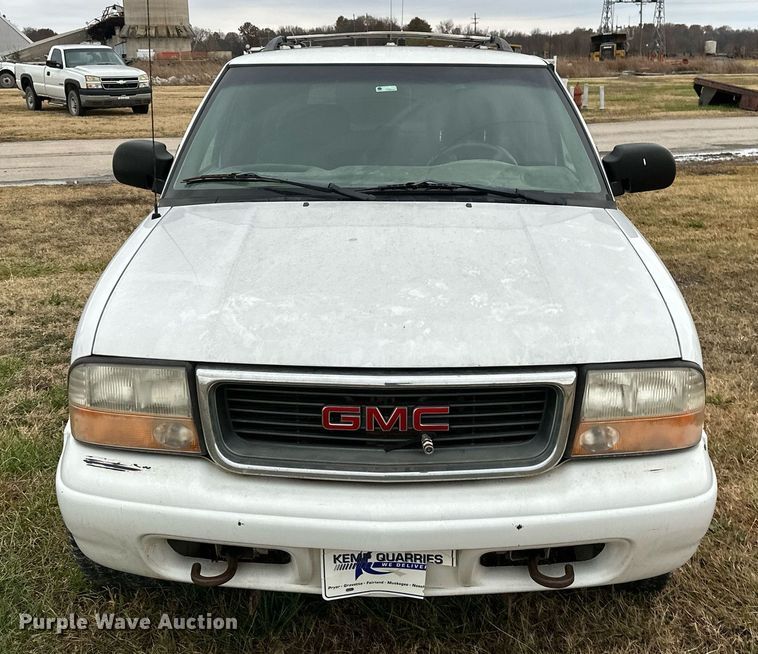 image for item NO9415 2000 GMC Jimmy  SUV