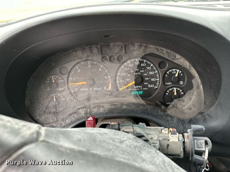 image for item NO9415 2000 GMC Jimmy  SUV