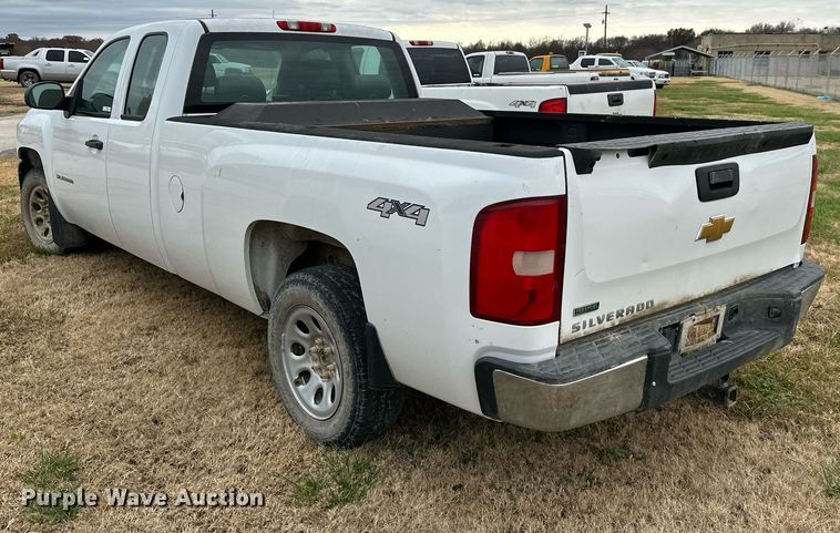 image for item NO9422 2012 Chevrolet Silverado 1500  Ext. Cab pickup truck