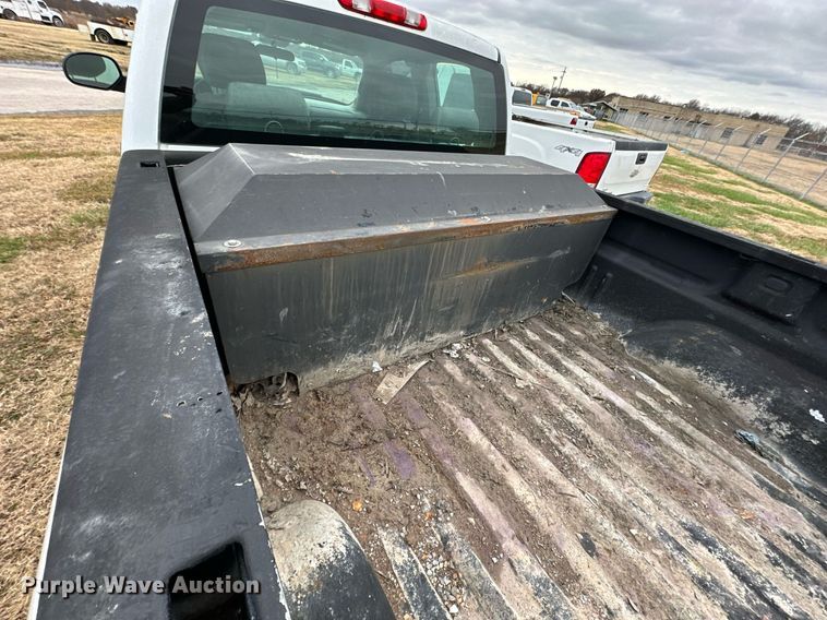 image for item NO9422 2012 Chevrolet Silverado 1500  Ext. Cab pickup truck