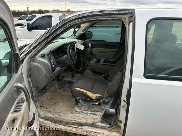 image for item NO9422 2012 Chevrolet Silverado 1500  Ext. Cab pickup truck