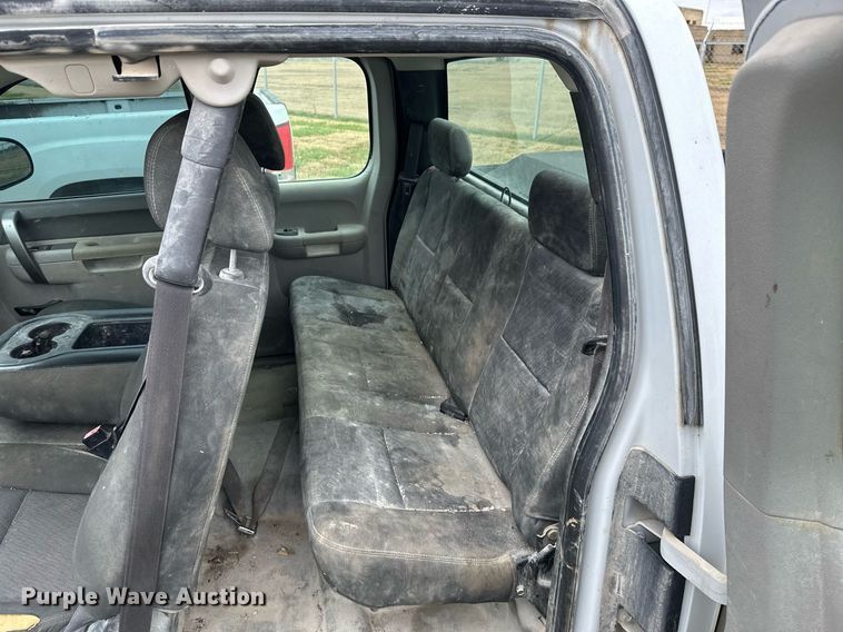 image for item NO9422 2012 Chevrolet Silverado 1500  Ext. Cab pickup truck