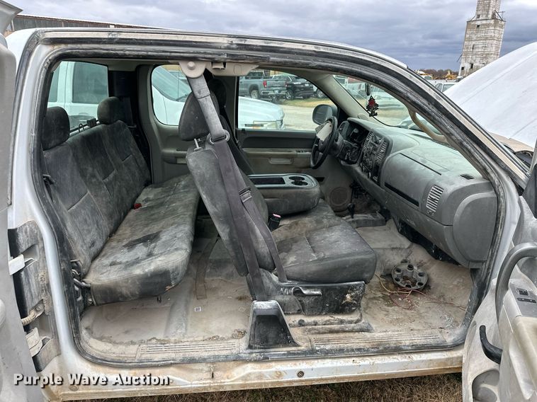 image for item NO9422 2012 Chevrolet Silverado 1500  Ext. Cab pickup truck