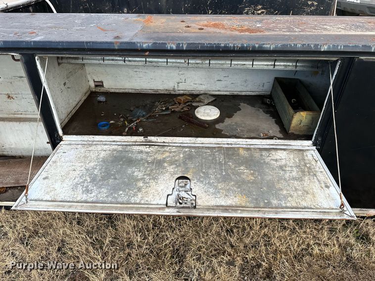 image for item NO9427 Utility bed