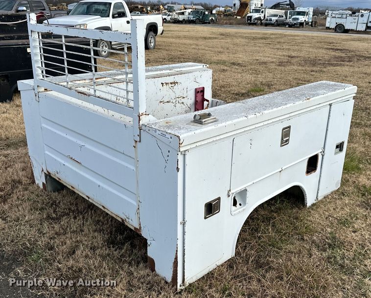 image for item NO9428 Utility bed