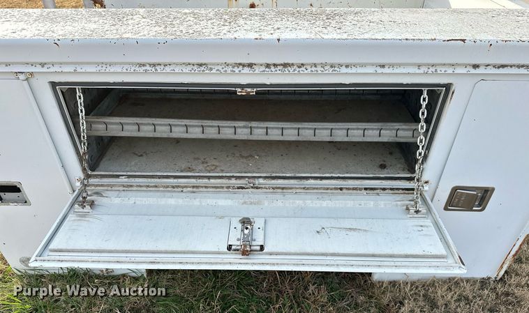 image for item NO9428 Utility bed