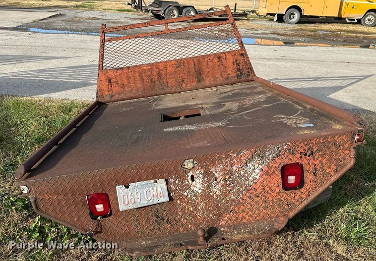 image for item NO9429 Flatbed