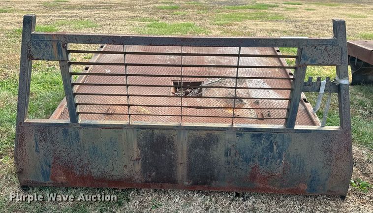 image for item NO9430 Flatbed