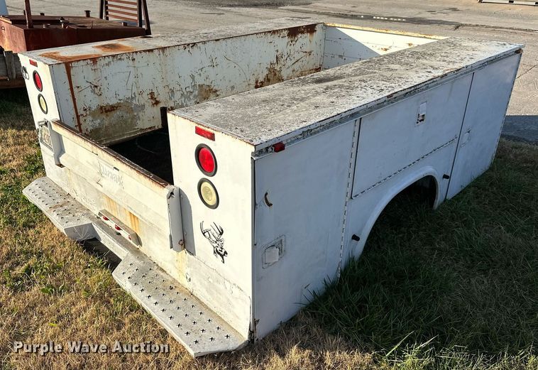 image for item NO9432 Utility bed