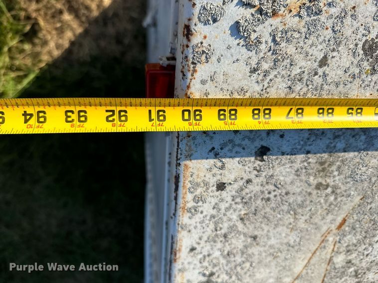 image for item NO9432 Utility bed