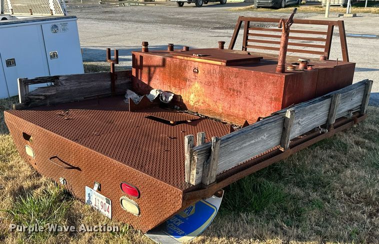 image for item NO9433 Flatbed