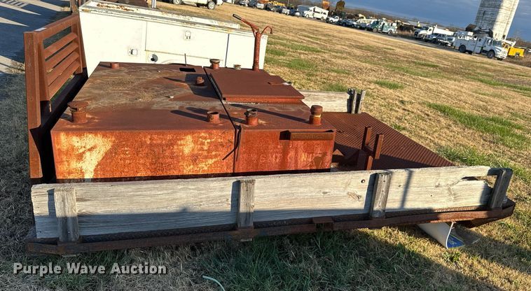 image for item NO9433 Flatbed