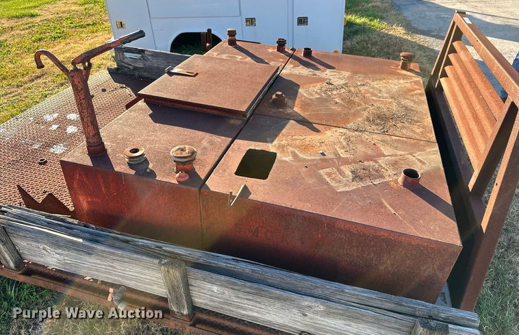 image for item NO9433 Flatbed