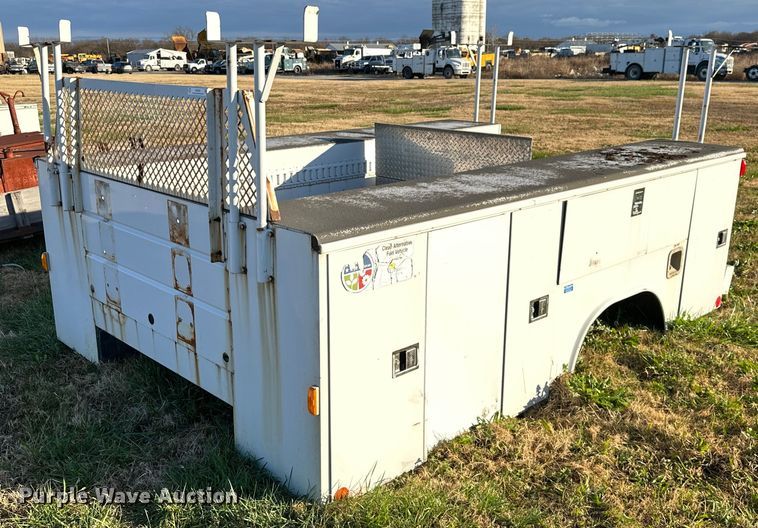 image for item NO9434 Utility bed