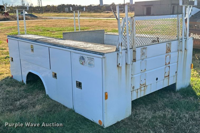 image for item NO9434 Utility bed