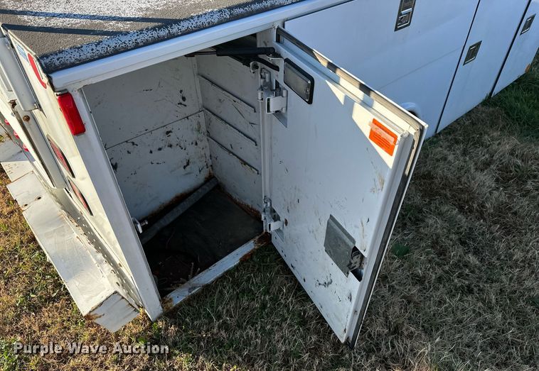 image for item NO9434 Utility bed