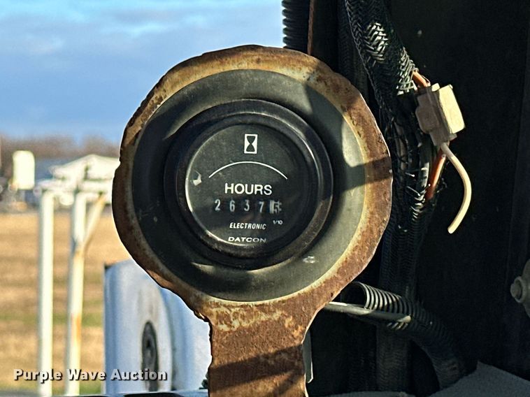 image for item NO9435 2000 Bobcat 864  tracked skid steer loader