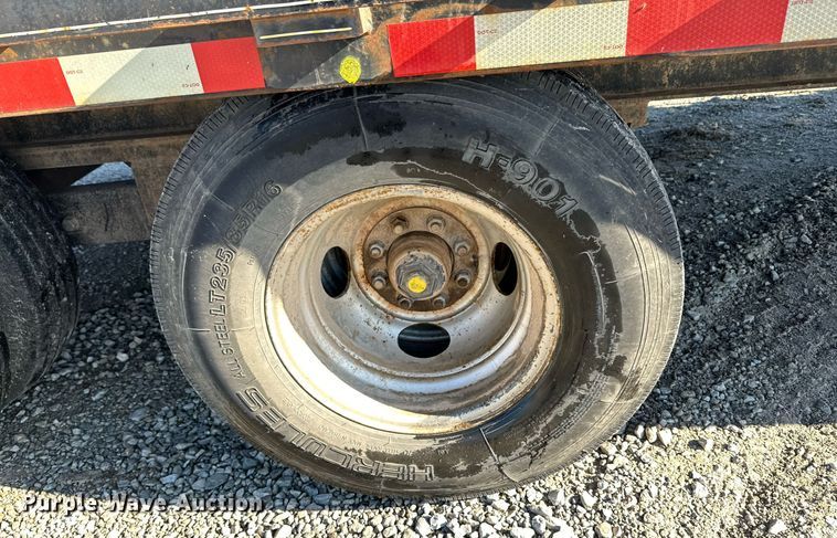 image for item NO9469 2010 Starlite 25 TDPIDV  equipment trailer