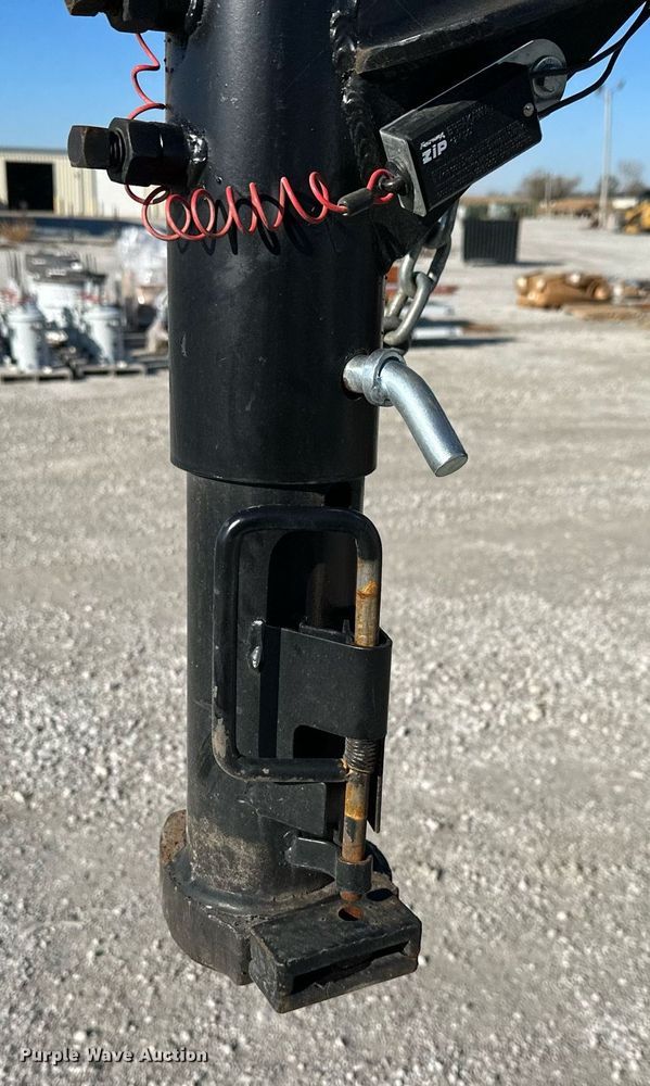 image for item NO9470 2016 Starlite TDCNDVLP-RHD  equipment trailer