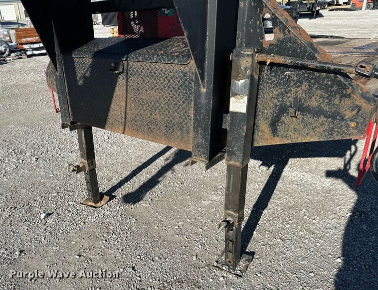 image for item NO9470 2016 Starlite TDCNDVLP-RHD  equipment trailer