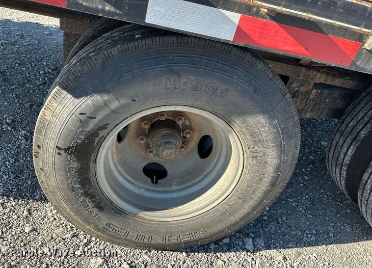 image for item NO9470 2016 Starlite TDCNDVLP-RHD  equipment trailer