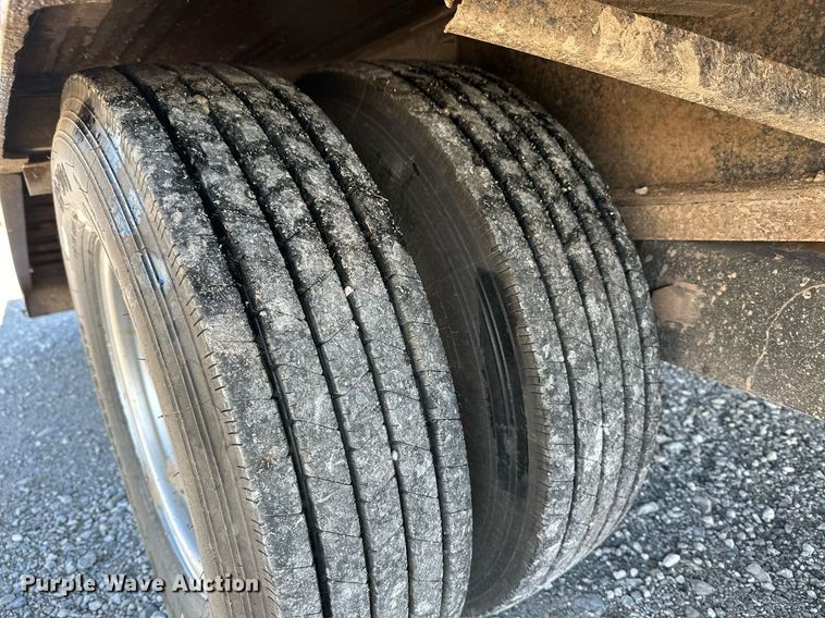 image for item NO9470 2016 Starlite TDCNDVLP-RHD  equipment trailer