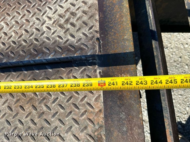 image for item NO9473 2015 Starlite 25TDGNDV-LP  equipment trailer