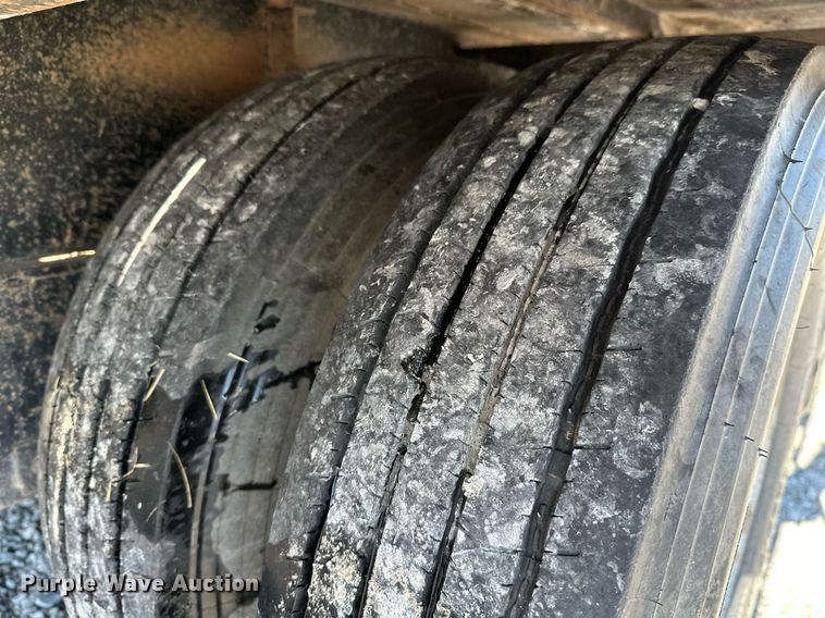 image for item NO9474 2015 Starlite 25TDGNDV-LP  equipment trailer